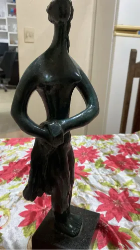 Vendo estátua