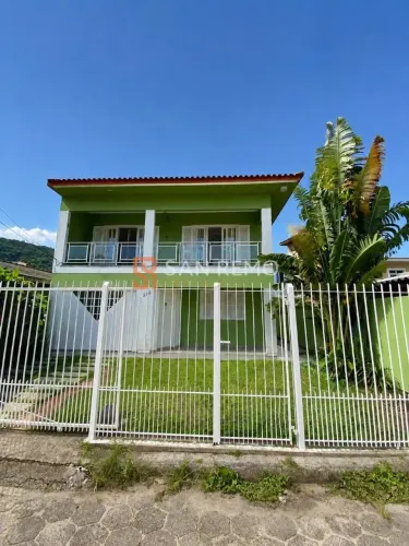 Campeche | Casa 4 quartos, sendo 1 suite