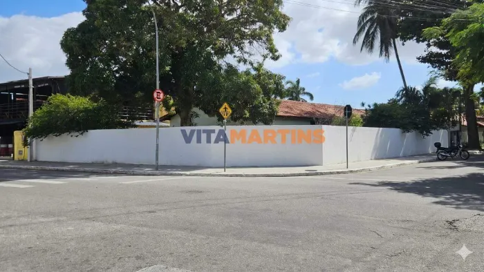 Casa/Terreno com 595m² a venda nas Palmeiras em Cabo Frio/RJ por R$950.000,00
