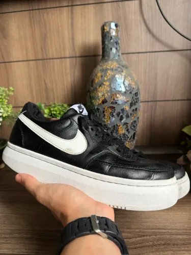 Court vision alta preto e branco 41