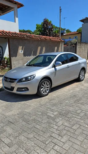 JAC J5 Sedan 1.5 16V 4P Mec. 2013