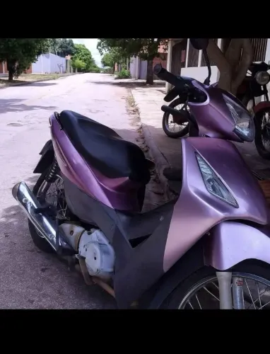 Vendo Biz 125 ES unica dona . Quitada documentação ok