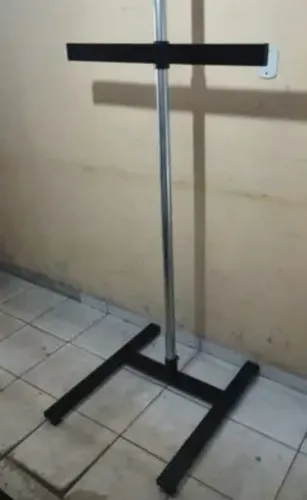 SUPORTE PARA TV MODELO PEDESTAL REGULÁVEL DE 32 A 60 POLEGADAS