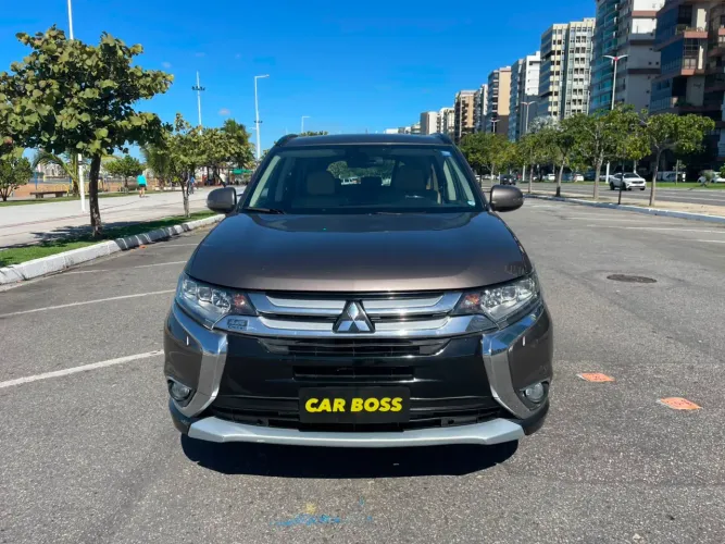 Mitsubishi Outlander 2.2 165cv Diesel Aut. 2016