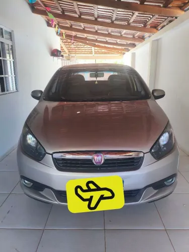 Fiat Grand Siena Essence 1.6 Flex 16V 2014