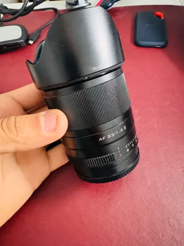 Lente Viltrox Sony E mount 23mm F 1.4