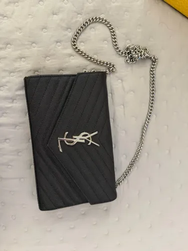 Bolsa YSL preta perfeita