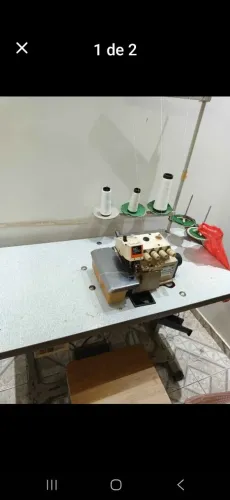 Máquina de costura overloque