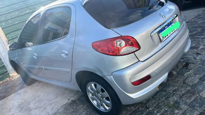 Peugeot 207 XR Sport 1.4 Flex 8V 5P 2012