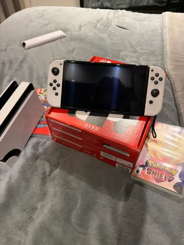 ? Nintendo Switch OLED à Venda