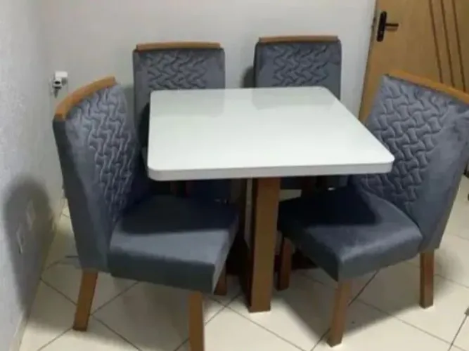 Mesa de jantar elegancy com 4 cadeiras MDF 