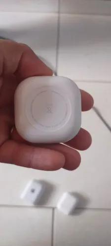 Caixa pra fone de ouvido .