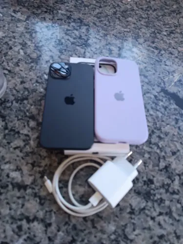 iPhone 15 - 256 gb - cor preta