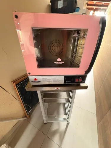Forno Turbo Elétrico - Digital PROGáS (pouco uso) *A RETIRAR* + Mesa + Esteira C/Nota