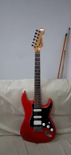 GUITARRA STRATO CASTER SHELTER HSS