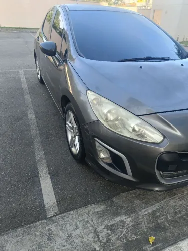 Peugeot 308 Allure 1.6 Flex 16V 5P Mec. 2013