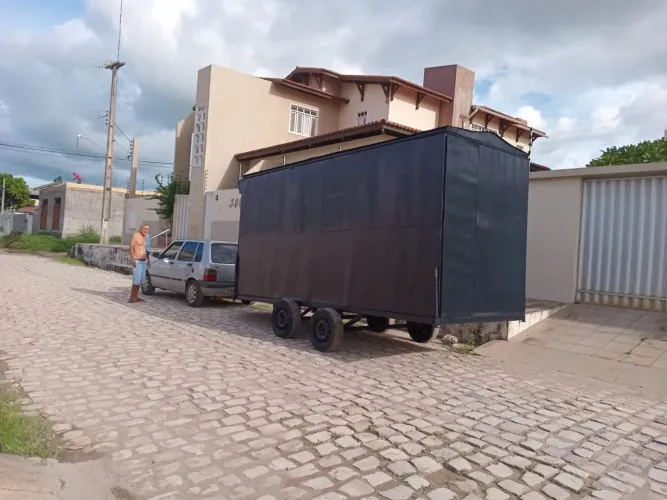 Trailer amplo e novo!!