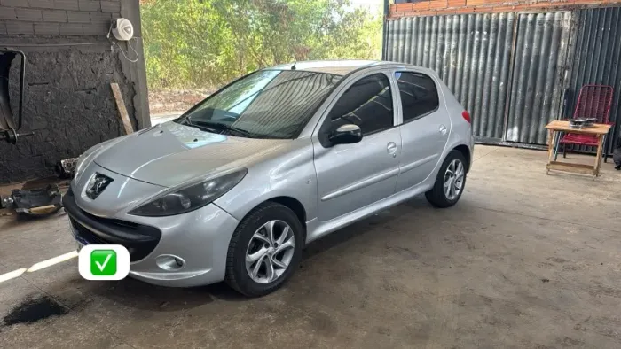Peugeot 207 XR Sport 1.4 Flex 8V 5P 2010