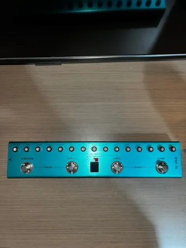 Tank G pedaleira para guitarra