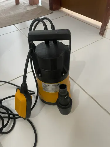 Bomba d?água potente pra vender radiado 200.00 reais