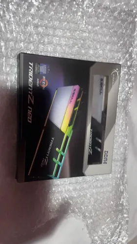 Memória RAM G.Skill Trident Z Neo DDR4 32GB (2×16)