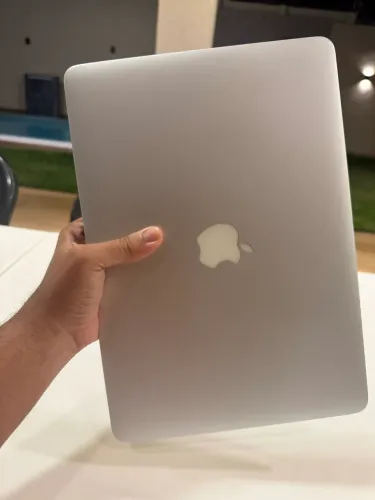 MacBook