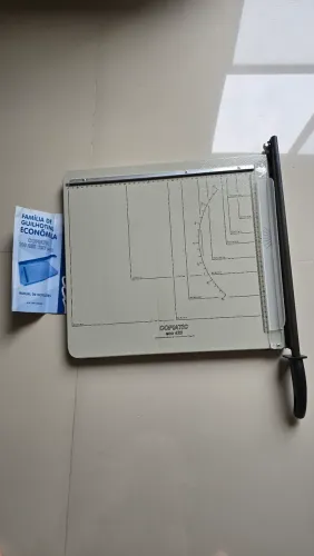 Guilhotina de Papel Menno Copiatic 420 - Lâmina Perfeita (Sem Ferrugem)