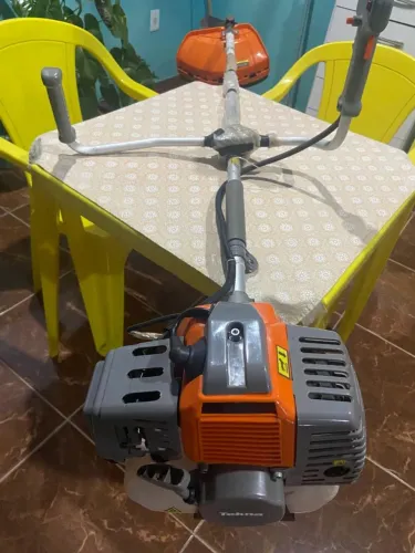 ROÇADEIRA A GASOLINA