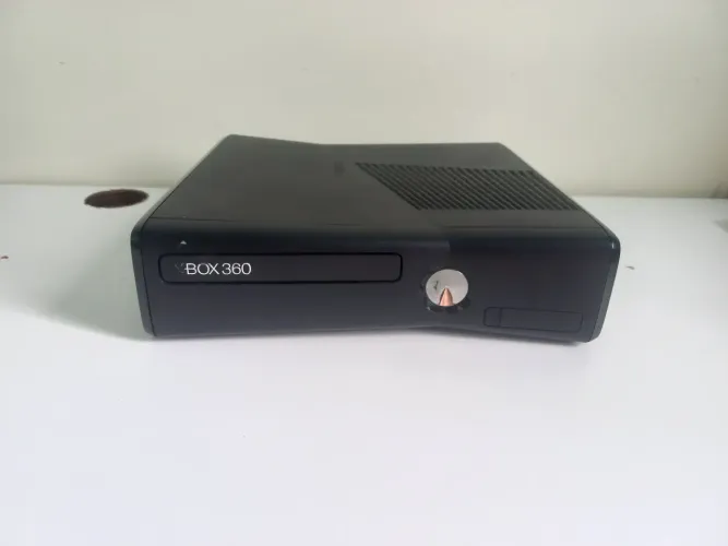 Xbox 360 com defeito + kinect