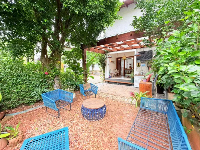 Casa a venda em Condomínio na Praia de Paúba!