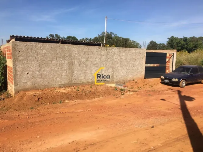 TAGUATINGA- Terreno de 400m² à venda