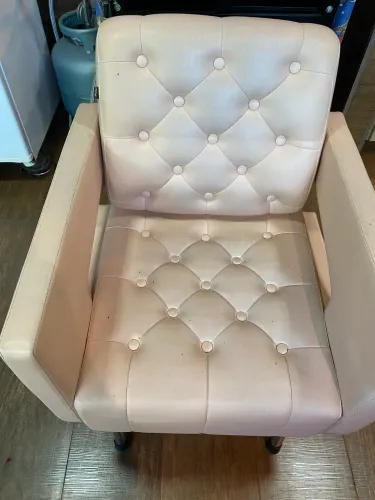 Mesa e cadeiras