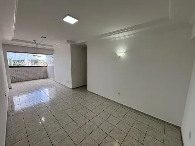 Apartamento de 118m2 com 3 Suítes + DCE, no Miramar