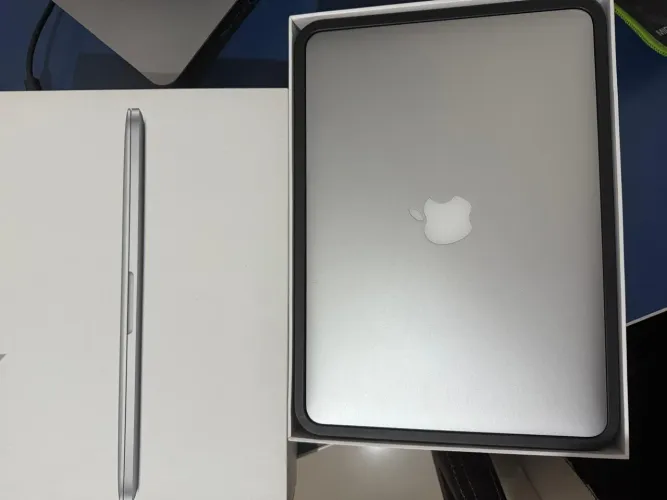 MacBook Pro Retina 13? Mid 2014 i5 16 GB RAM