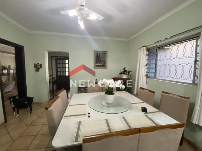Sobrado em Rua Vitória - Vila São João da Boa Vista - Bauru/SP