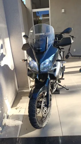 SUZUKI V-STROM 1000 - ANO 2009
