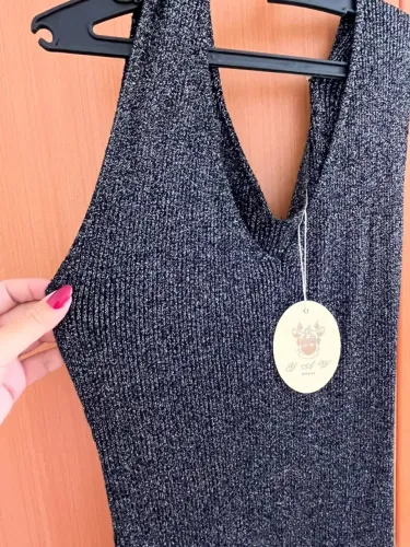 Vestido brilhoso para festas