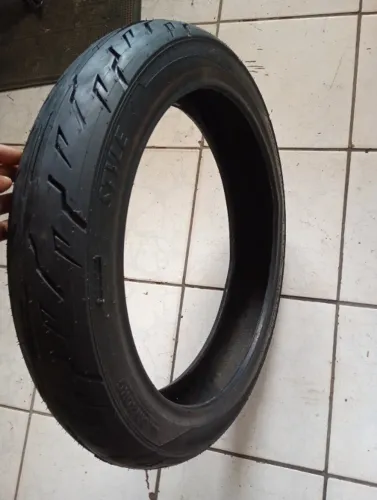 Pneu ciborgue 100-90