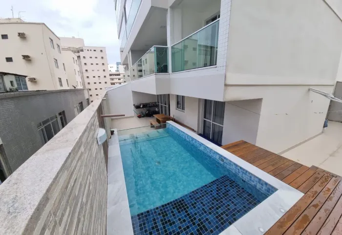 Apartamento 3 Quartos na Praia do Morro - 180m² com Piscina e Área Externa