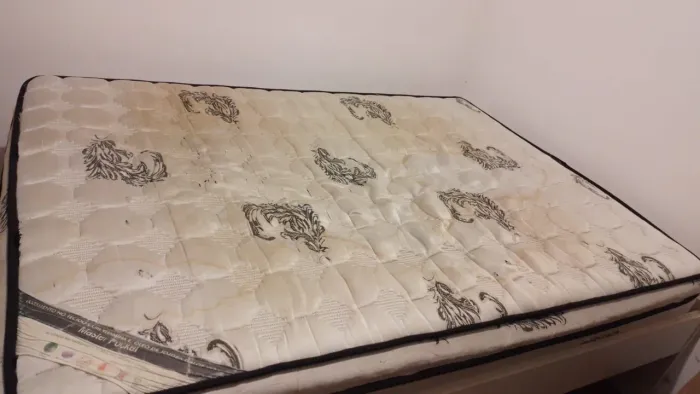 Colchão de casal molas ensacadas