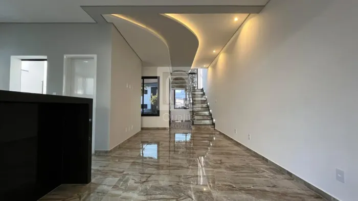 Casa no condomínio Golden Park Residence 2 à venda em Sorocaba-SP, 3 quartos, 1 suíte, 2 s
