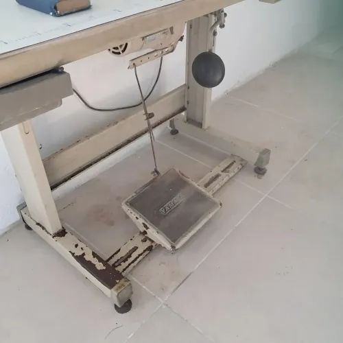 Maquina costura industrial