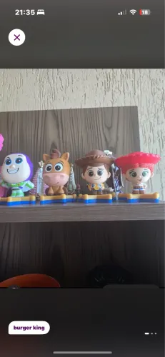 Toy store burguer king 4 personagens