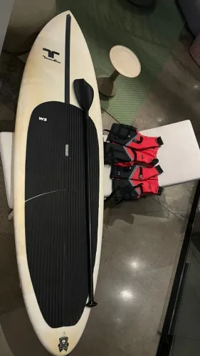 Stand Up Paddle - Prancha rígida de fibra + remo e 2 coletes