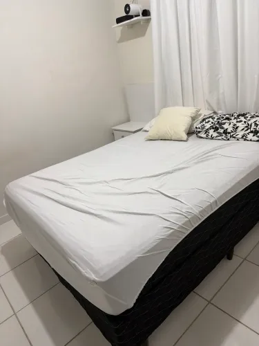 Cama box mais dois criado mudos
