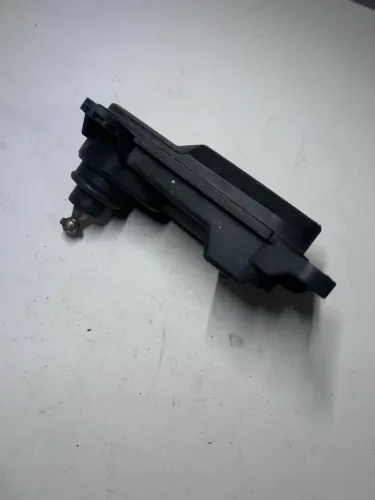 Servo motor