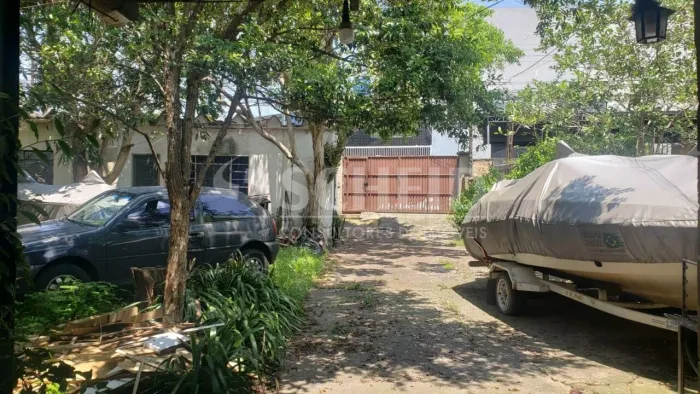 Terreno com 14,75m para à Av Atlântica e 35,08m de frente para a Rua Euclides da Cunha.