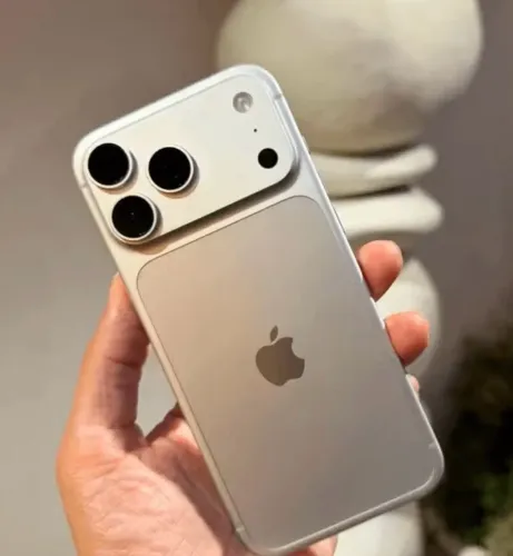 Oportunidade IPhone 18 pro Max silver 1 tb