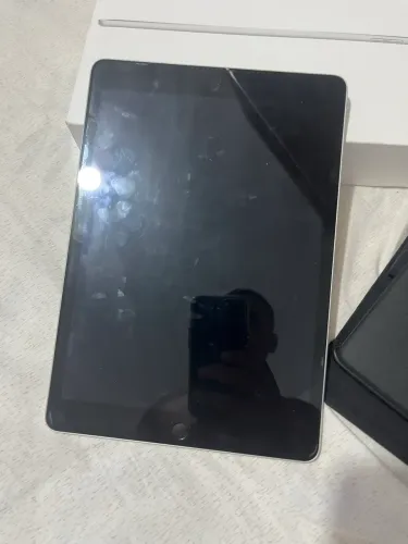 iPad 9ª Geração 64GB Impecável + Caixa, Capa e Carregador