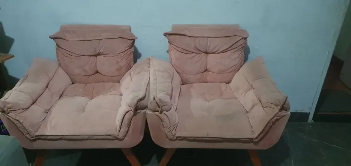 Poltronas rosa seco de suedine